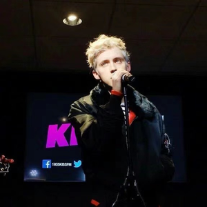 中文字幕亚洲视频
